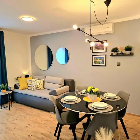 Apartment Tome-3 By Interhome *